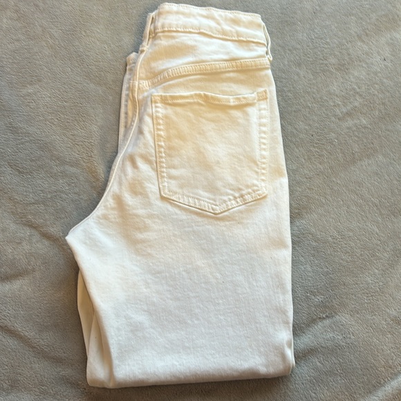White Old navy high rise O.G. Straight leg Jean - Picture 3 of 3